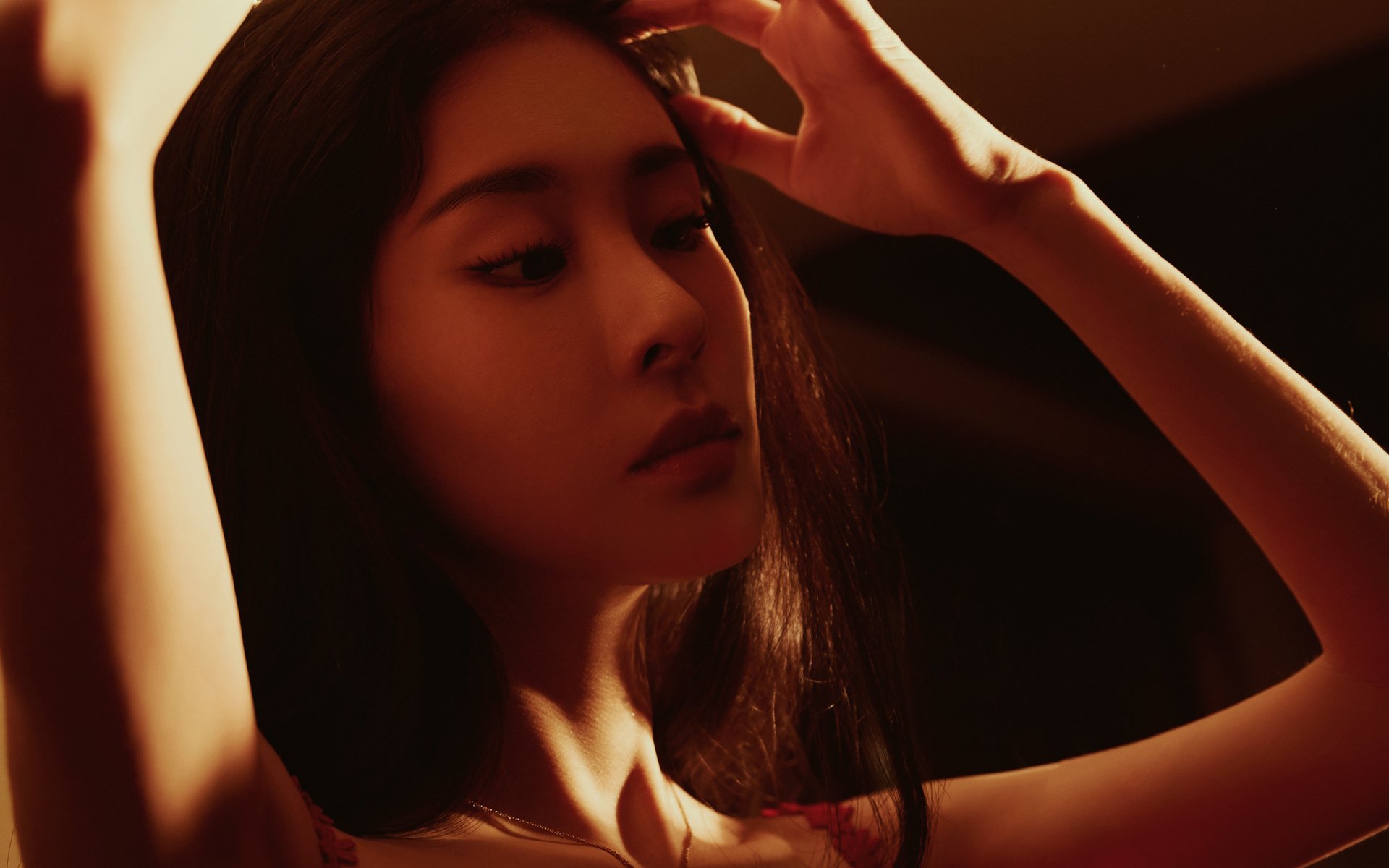 体育界重拳出击,足球比赛不断升温,足球重量在比赛开始时不得少于多少克