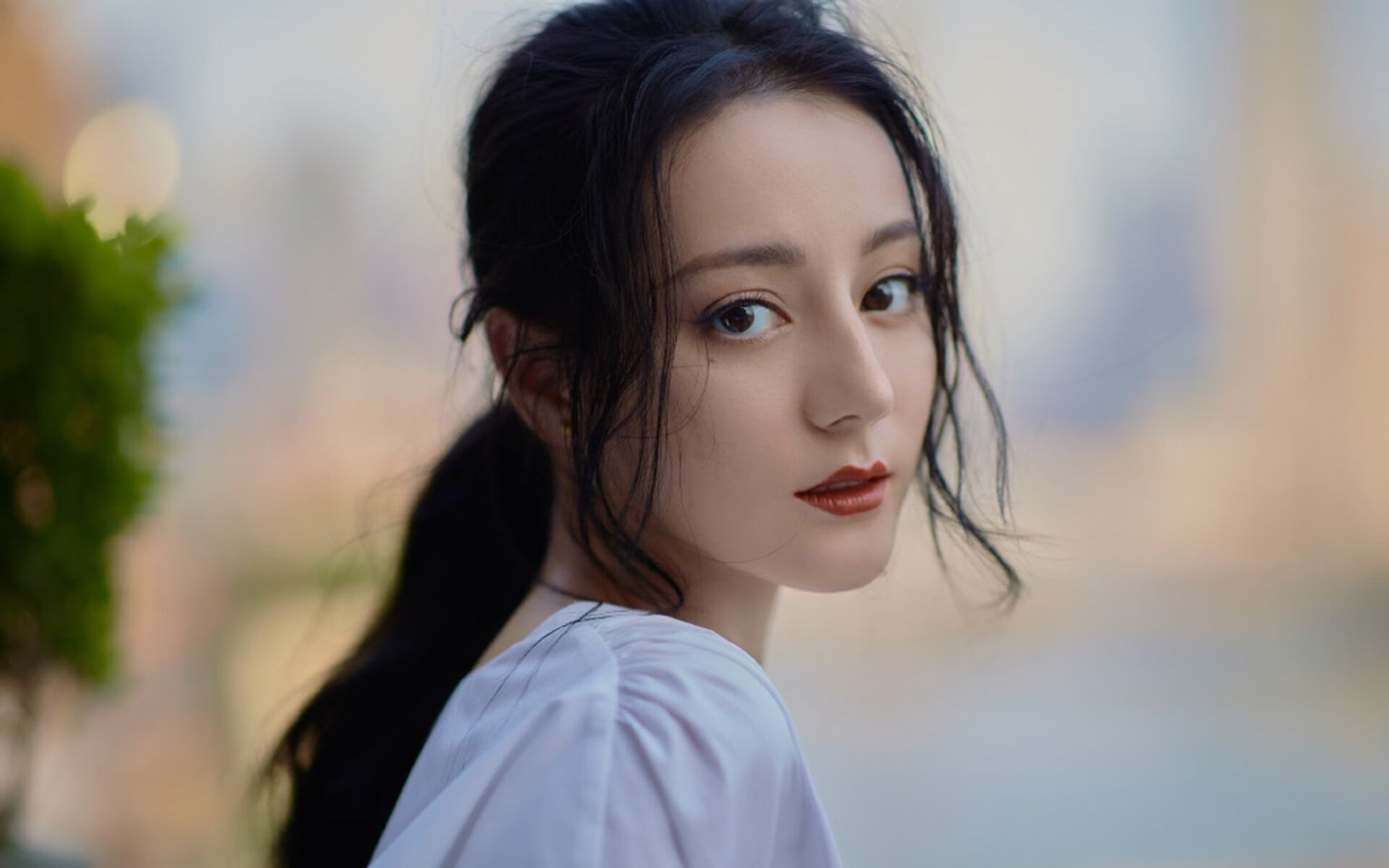 热刺主场小胜诺里奇，稳固前四位置，热刺中场引援