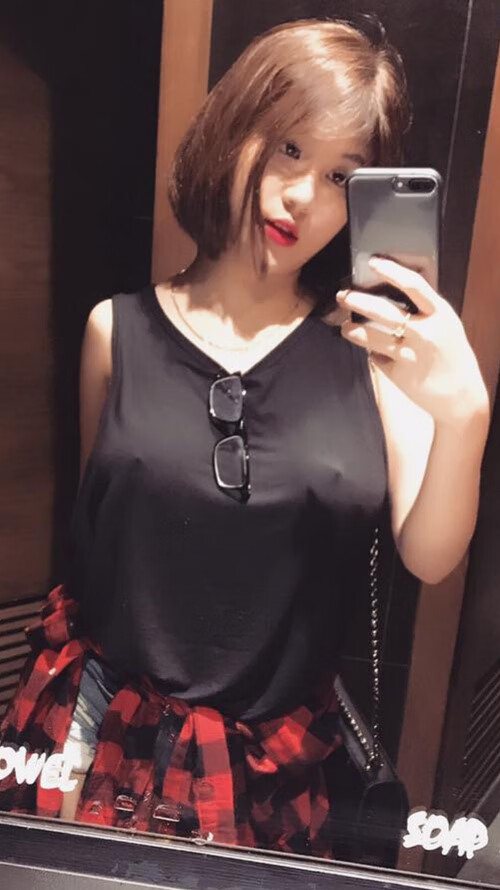 紧张气氛笼罩赛场,亚冠比赛精彩连连,亚冠扩军尴尬